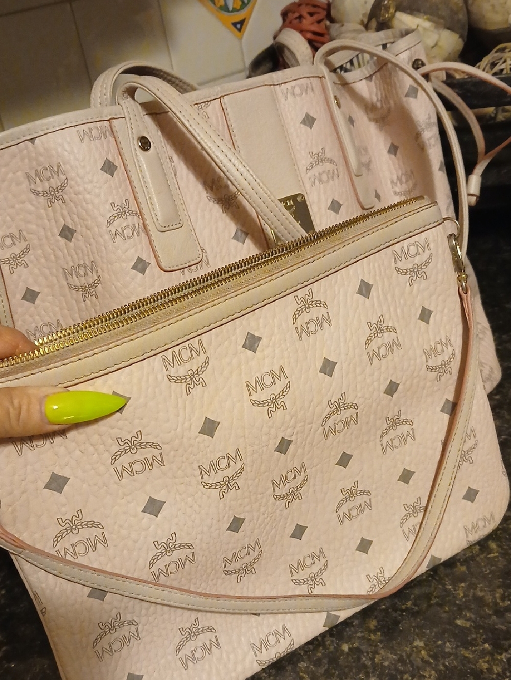 Mcm - Picture 7 of 7